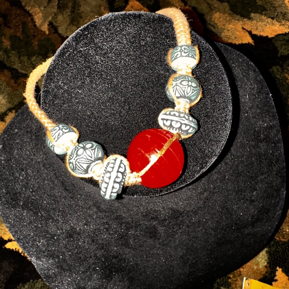 Beautiful handmade hemp necklace with turquoise and amber stones - Picture 8 of 8